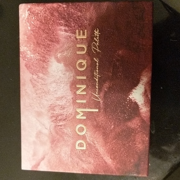 Eyeshadow Palette - Picture 1 of 4